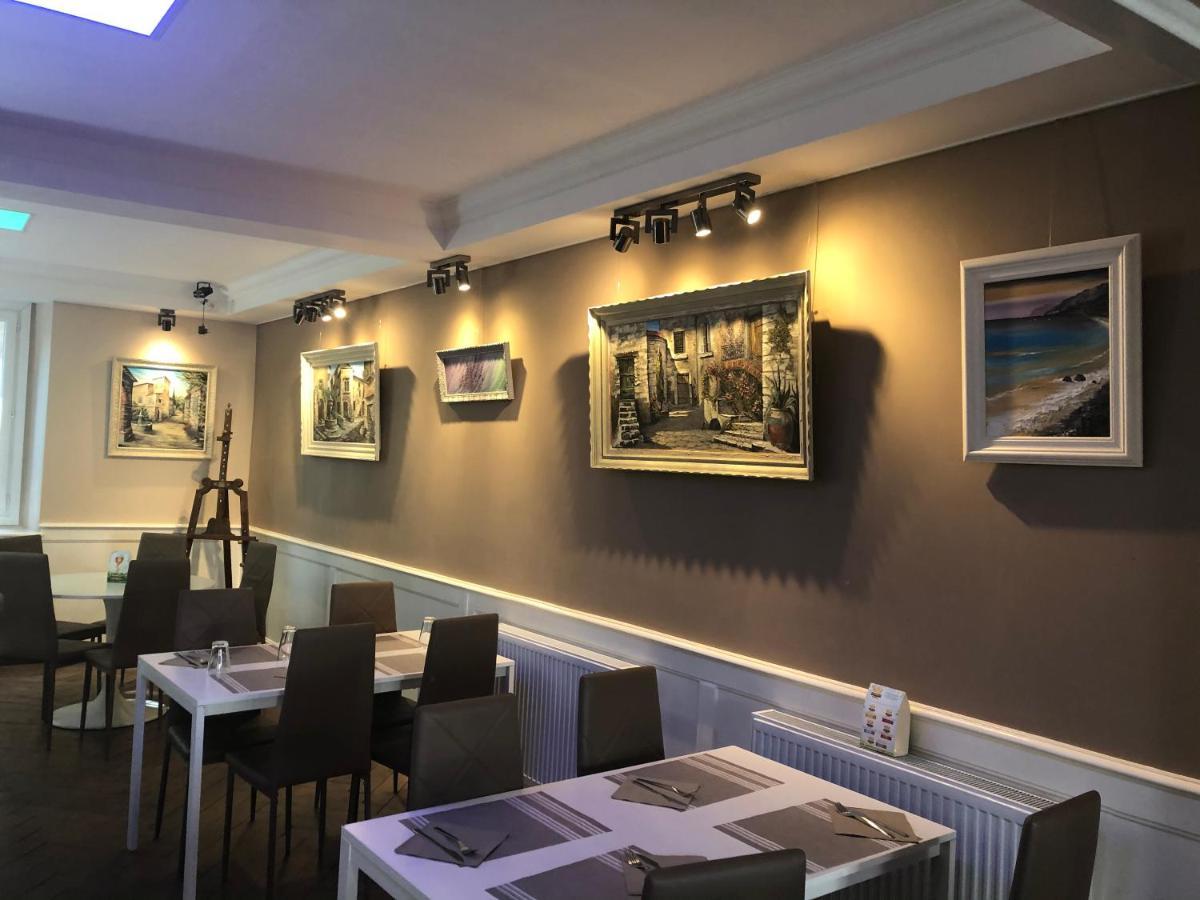Hotel D'Artiste Pierrefontaine-les-Varans المظهر الخارجي الصورة